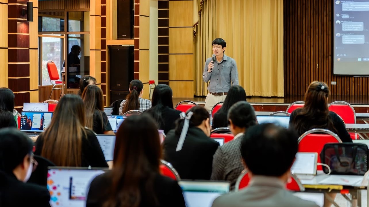 โครงการ “ยกระดับงานสายสนับสนุนด้วย AI สู่การ วิเคราะห์ สังเคราะห์และงานวิจัย เพื่อพัฒนางาน” (21 ม.ค. 69) โครงการ “ยกระดับงานสายสนับสนุนด้วย AI สู่การ วิเคราะห์ สังเคราะห์และงานวิจัย เพื่อพัฒนางาน” (21 ม.ค. 69)